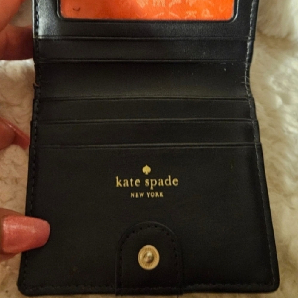 💕 Kate Spade New York Mini Black and Cream Polka Dot Wallet - Picture 2 of 5